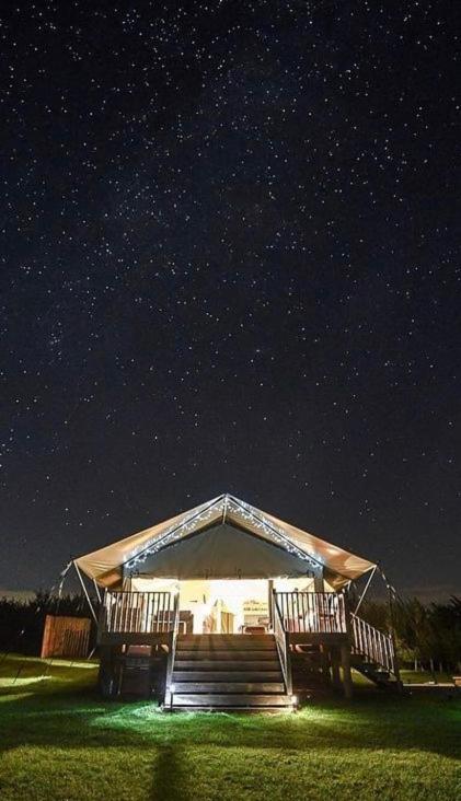 Midleydown Luxury Glamping Hotel Exeter Exterior photo